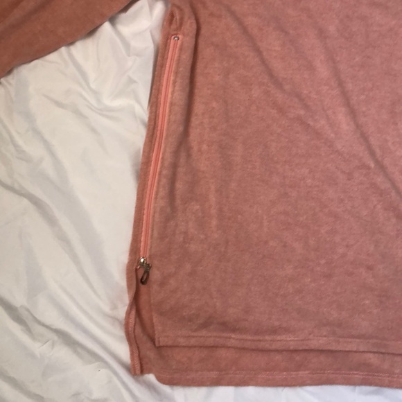 Long Sleeve - Picture 2 of 3